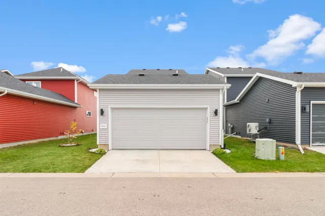 $425,000 | 5912 Minong Lane, Fitchburg, WI 53711