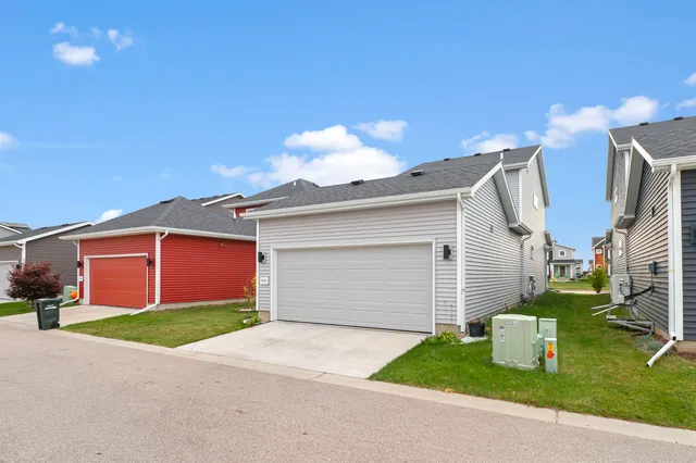 $425,000 | 5912 Minong Lane, Fitchburg, WI 53711