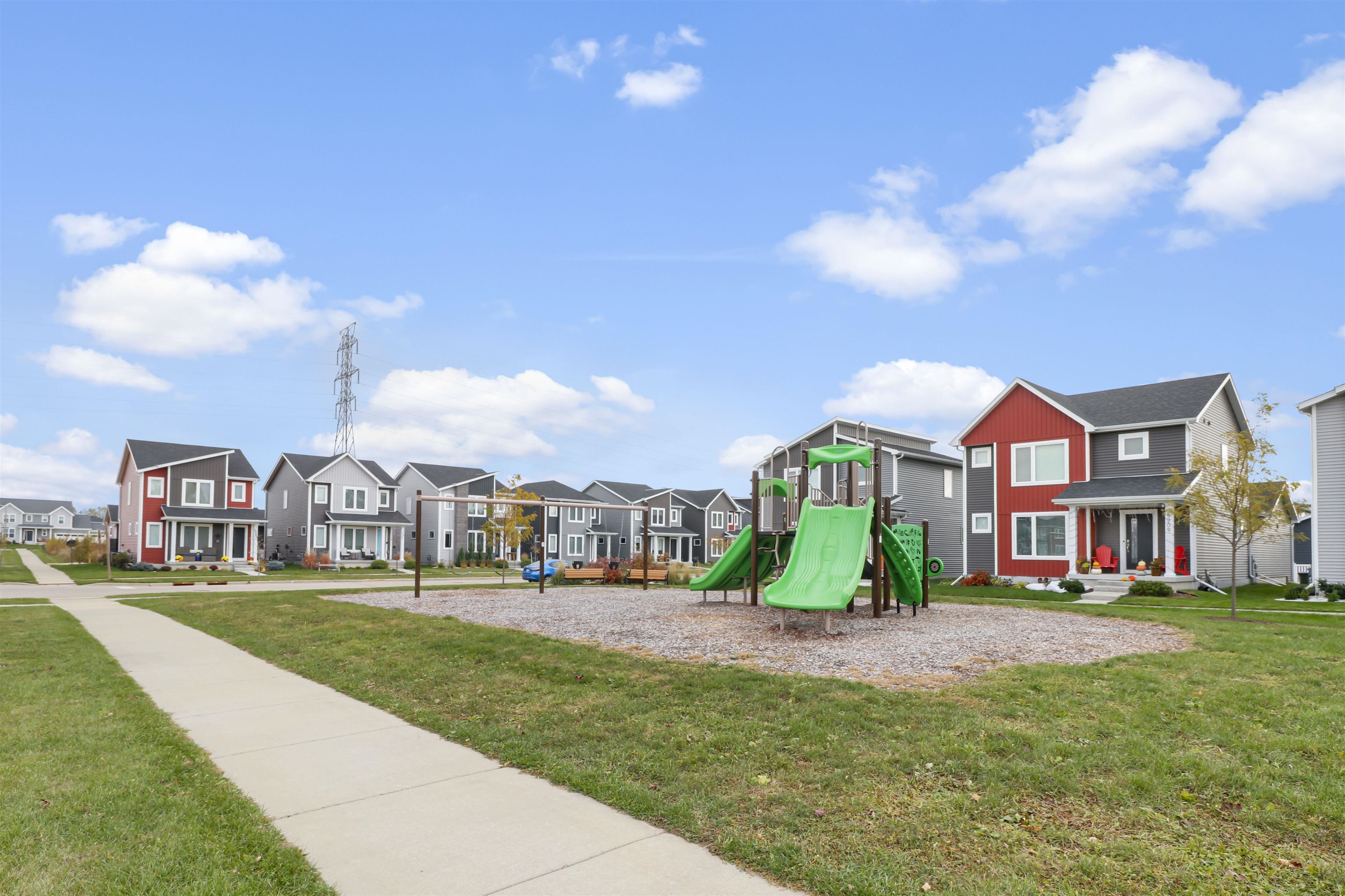 5912 Minong Lane Fitchburg, WI 53711 - Photo 31 of 35