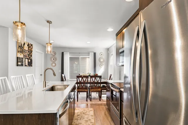 $425,000 | 5912 Minong Lane, Fitchburg, WI 53711