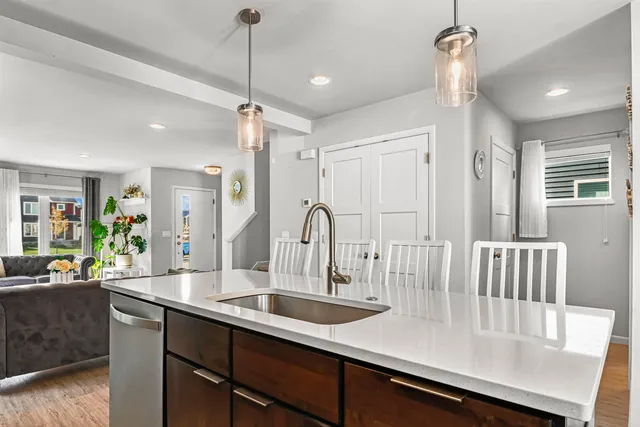 $425,000 | 5912 Minong Lane, Fitchburg, WI 53711