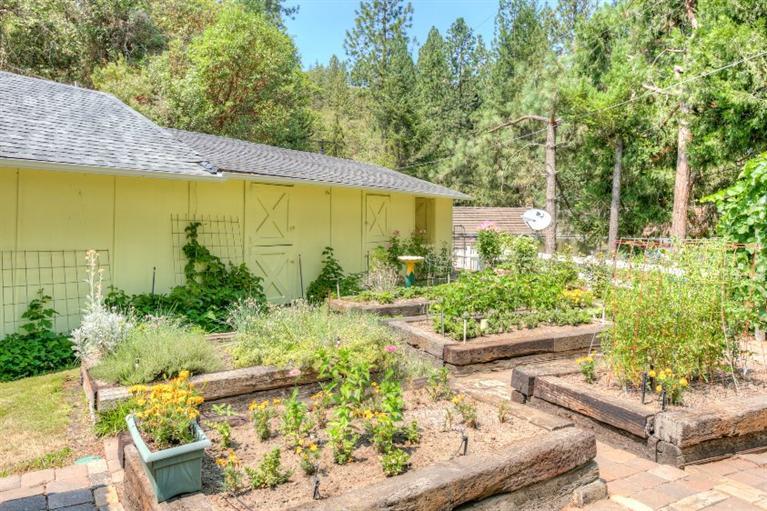 3565 Old Stage Road Central Point, OR 97502 - Photo 5 of 35 Additional Photo
