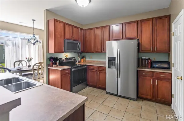 $175,000 | 1922 Celebration Park Circle, Belleville, IL 62220