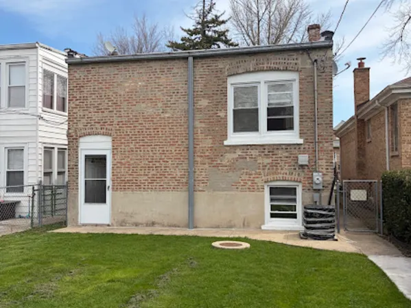 $359,900 | 2340 South Harvey Avenue, Berwyn, IL 60402