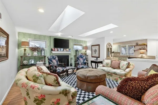 $499,900 | 12509 Larkwood Drive, St. Louis, MO 63146