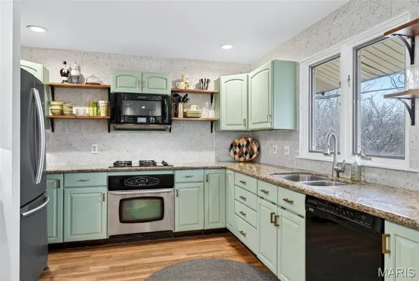 $499,900 | 12509 Larkwood Drive, St. Louis, MO 63146
