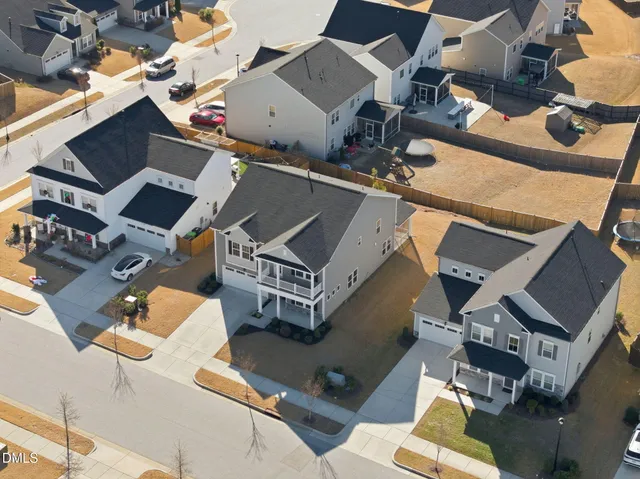 $575,000 | 3318 Longleaf Estates Drive, Raleigh, NC 27616