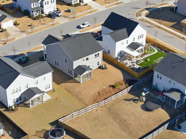 $575,000 | 3318 Longleaf Estates Drive, Raleigh, NC 27616