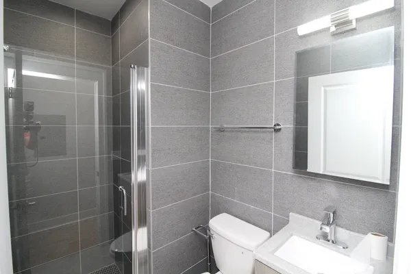 $4,000 | 1411 West Taylor Street, Unit 3F, Chicago, IL 60607