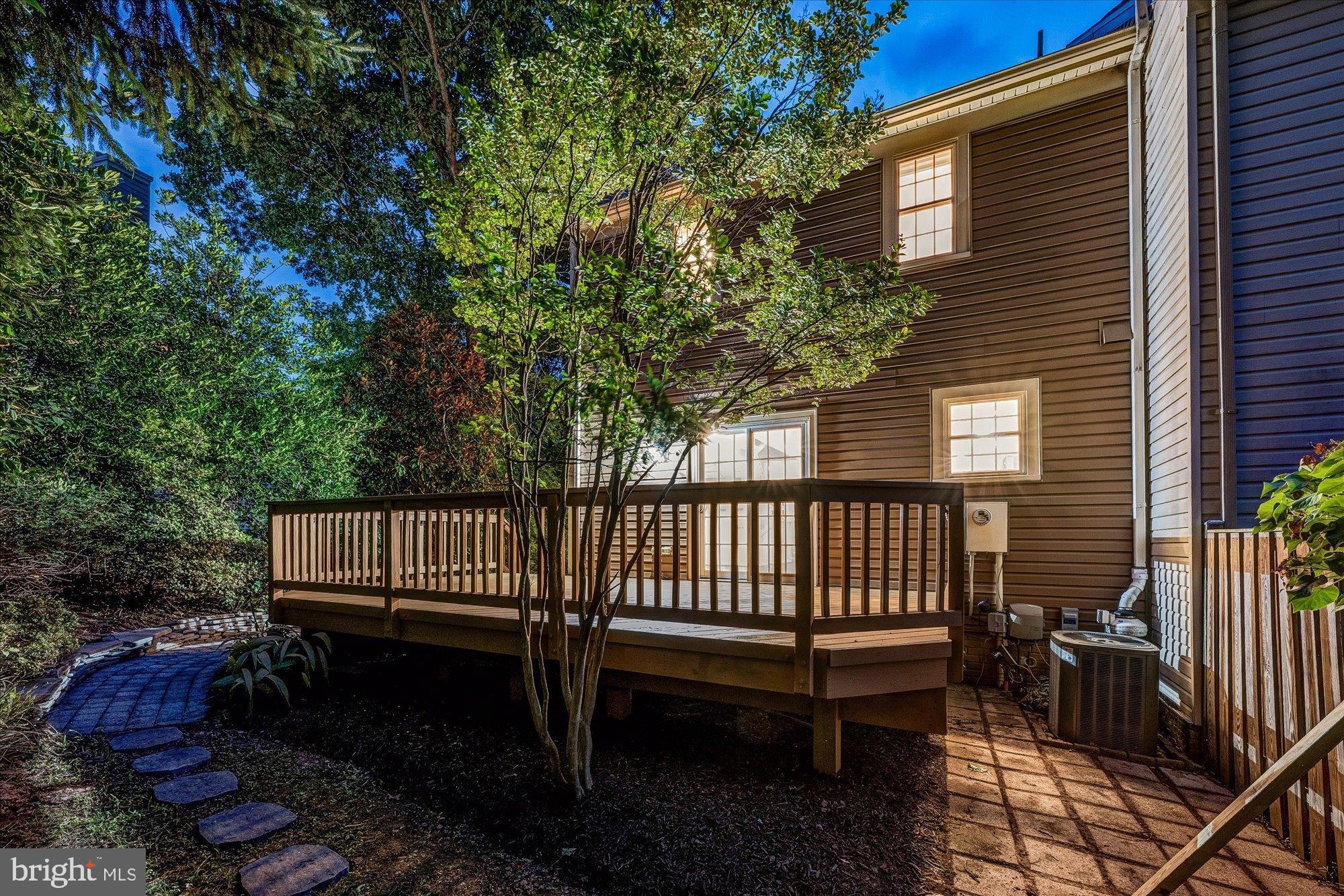 11980 Sentinel Point Court Reston, VA 20191 - Photo 38 of 70 Goodnight Sentinel Point!