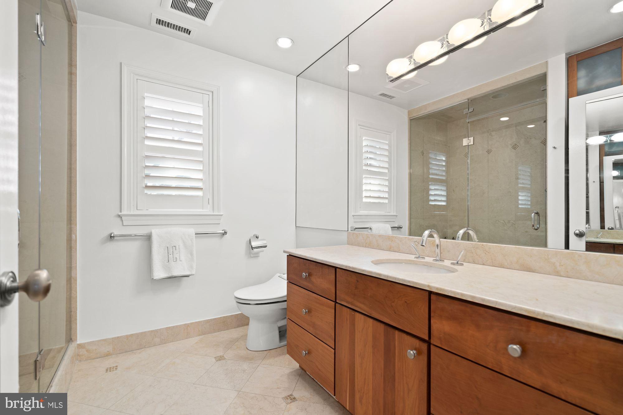 4720 Sedgwick Street Northwest Washington, DC 20016 - Photo 13 of 24 Upper Level - Primary Bath