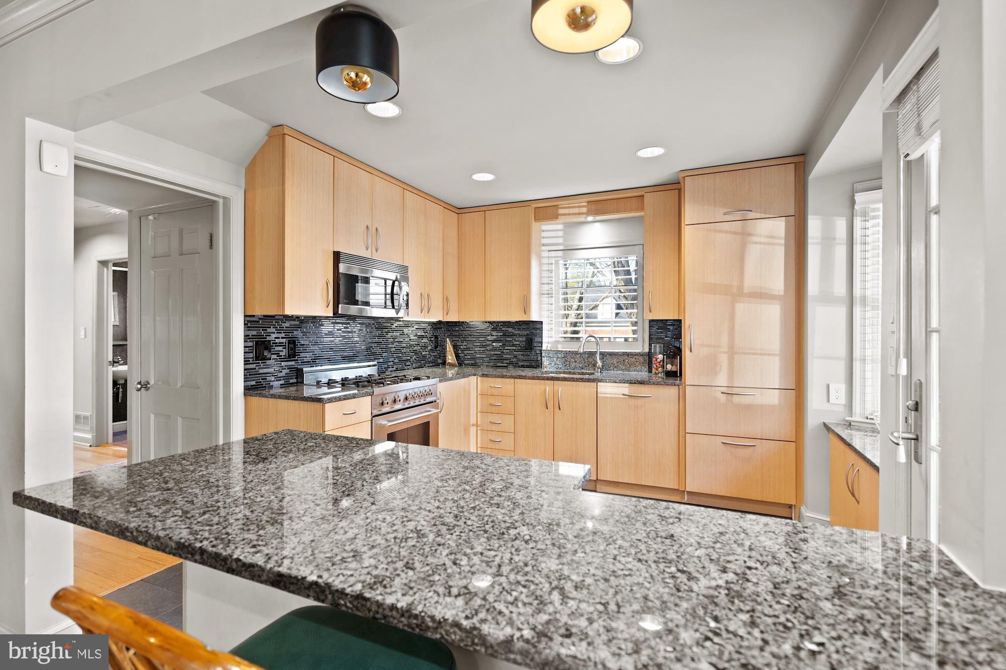 4720 Sedgwick Street Northwest Washington, DC 20016 - Photo 7 of 24 Main Level - Kitchen