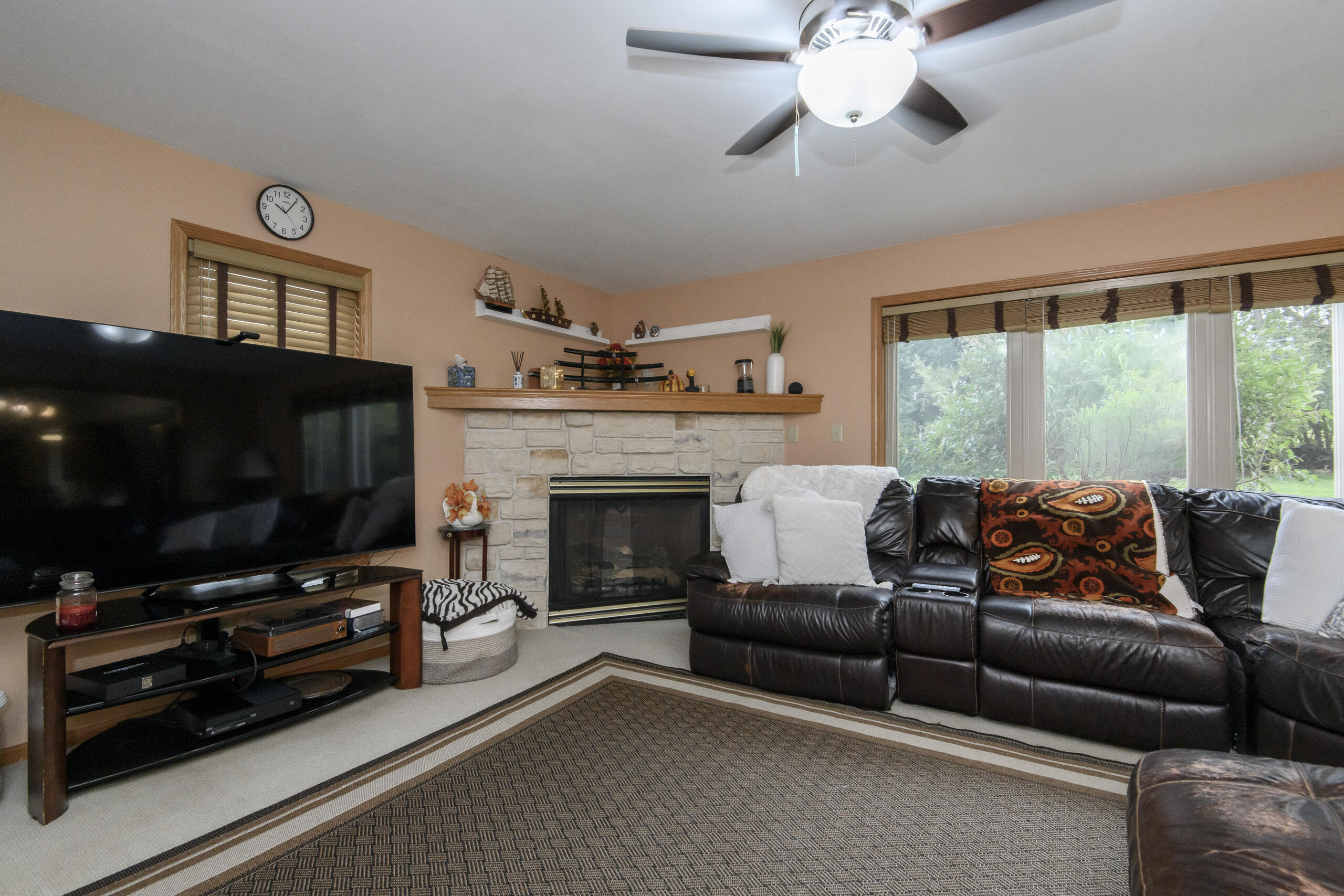 843 Prairie View Drive Rochester, WI 53105 - Photo 6 of 34 6