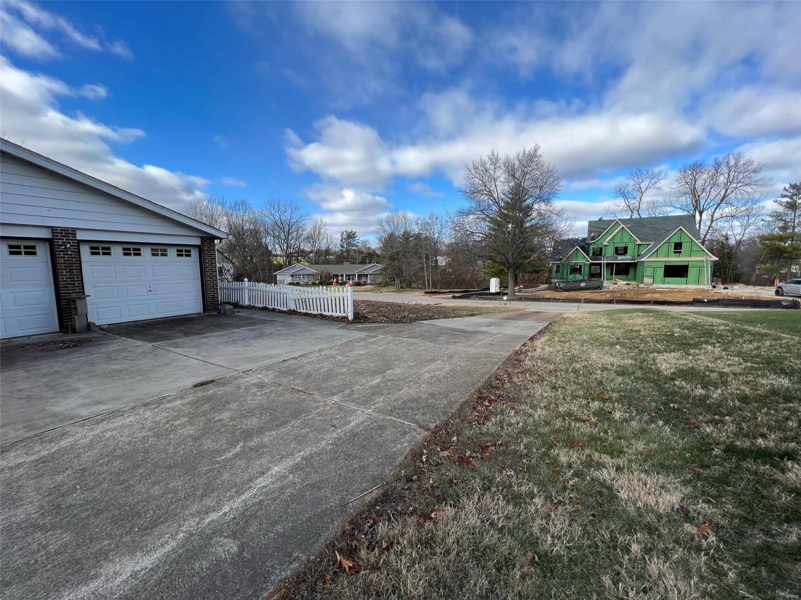 8 Georgetown Road Chesterfield, MO 63017 - Photo 24 of 26