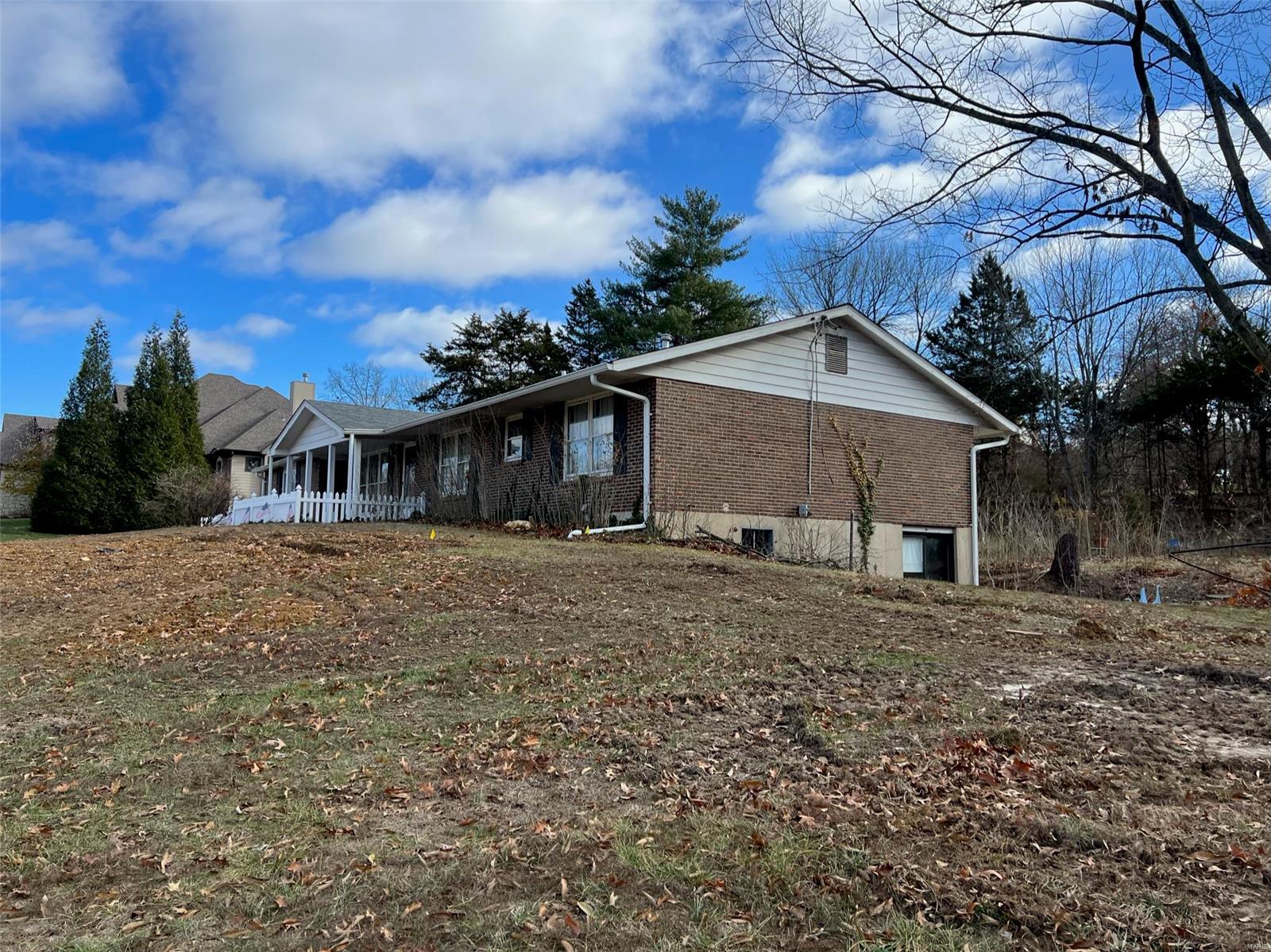 8 Georgetown Road Chesterfield, MO 63017 - Photo 3 of 26