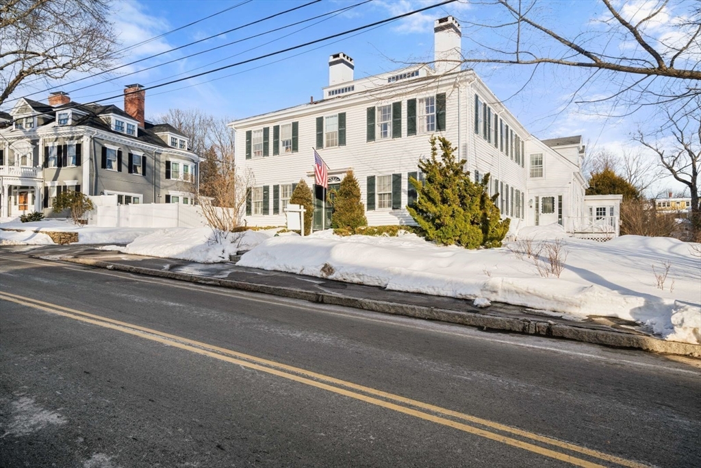 45 School Street Manchester, MA 01944 - Photo 4 of 42