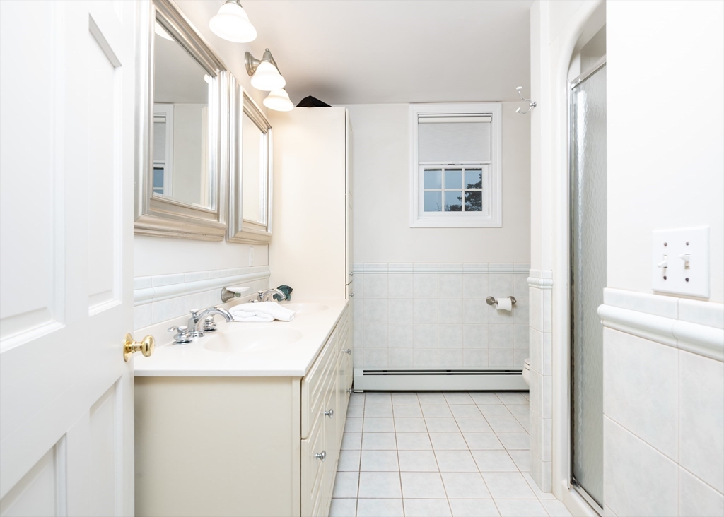 692 Elm Street Somerset, MA 02726 - Photo 22 of 42