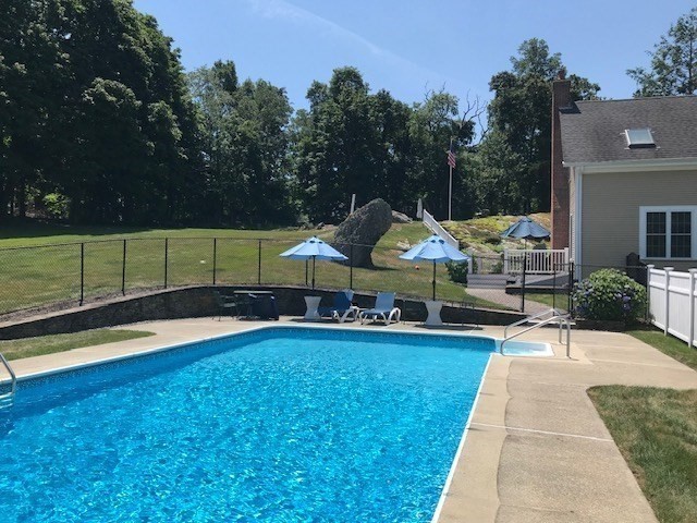 692 Elm Street Somerset, MA 02726 - Photo 38 of 42