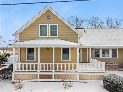 $675,000 | 692 Elm Street, Somerset, MA 02726