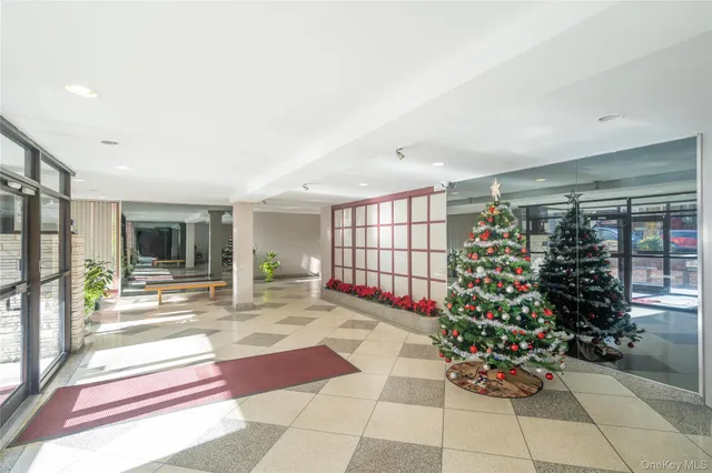 a room with flowers and flowers