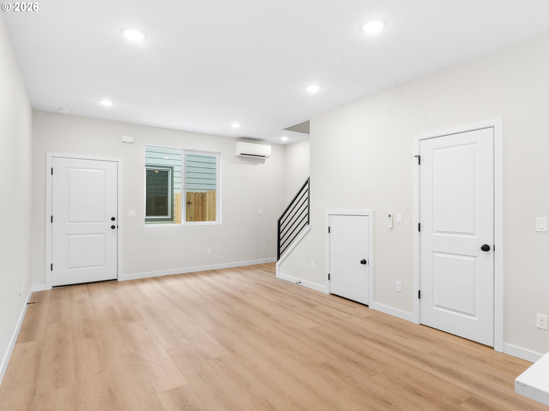 8628 Southwest 21st Avenue, Unit 2 Portland, OR 97219 - Photo 3 of 16