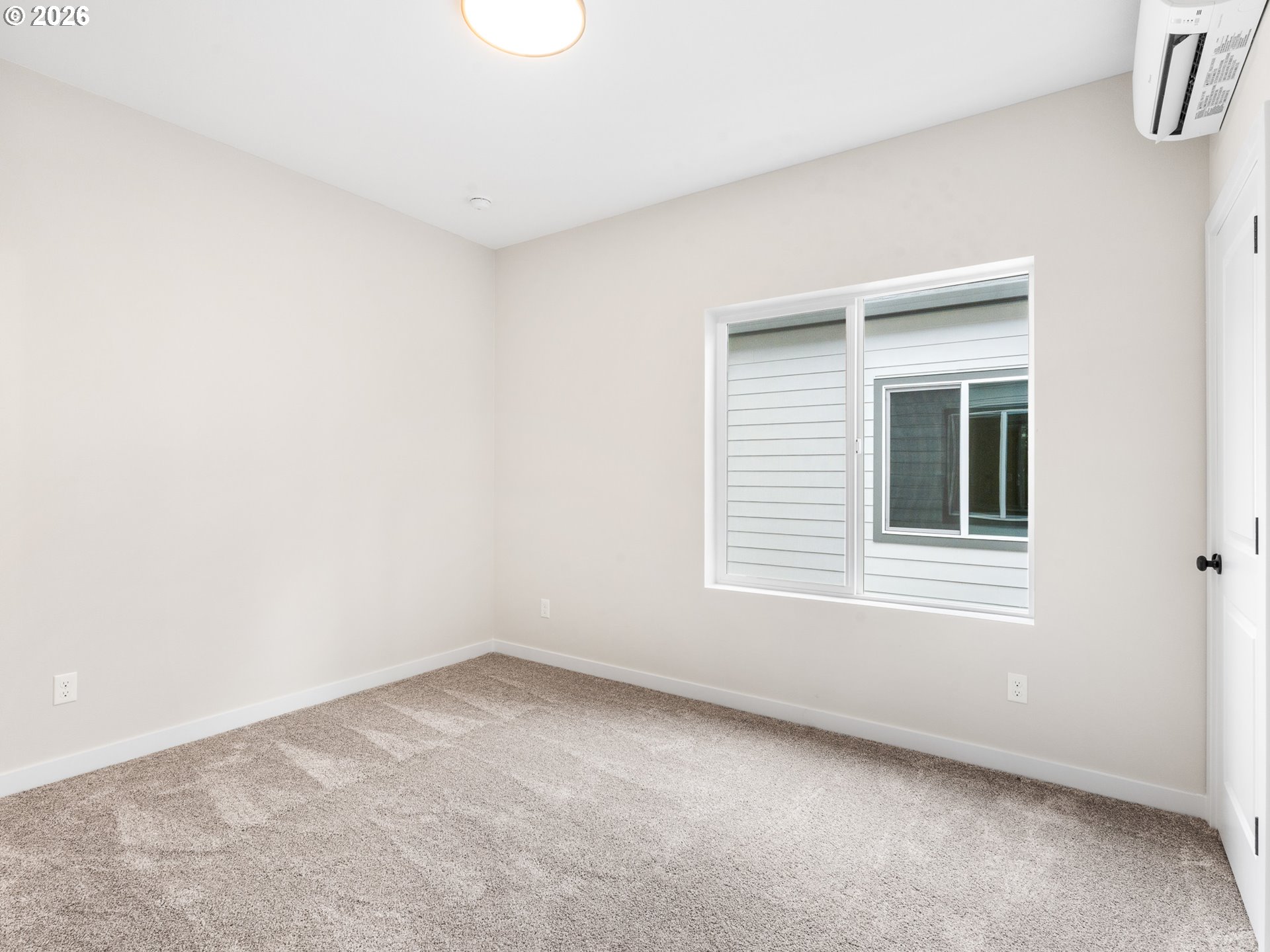 8628 Southwest 21st Avenue, Unit 2 Portland, OR 97219 - Photo 10 of 16