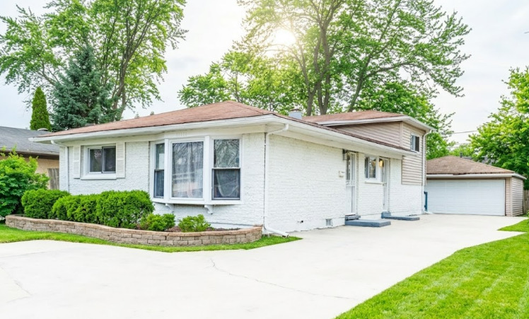 16412 South Wood Street Markham, IL 60428 - Photo 2 of 17