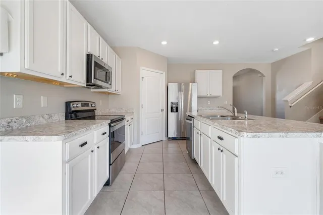 $350,000 | 305 Meadowbrook Boulevard, Winter Haven, FL 33881