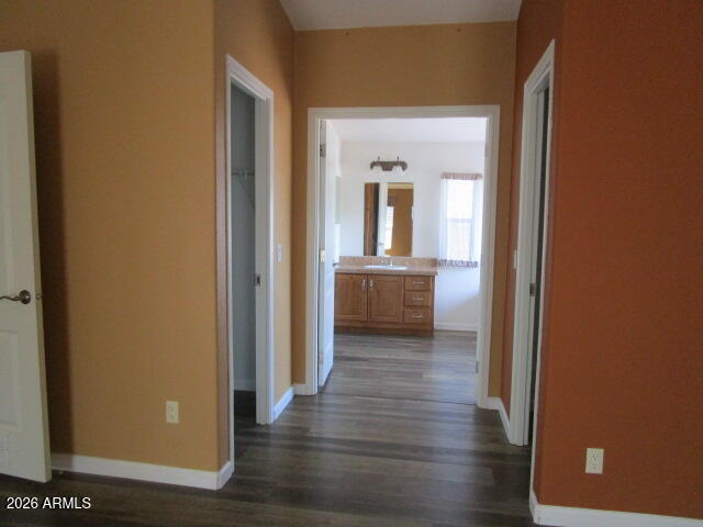 53 County Road, Unit 3203 Vernon, AZ 85940 - Photo 11 of 47 Hallway to master