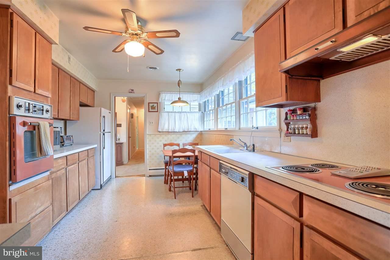 805 Witmer Road York, PA 17402 - Photo 9 of 23 Gallery Image 9