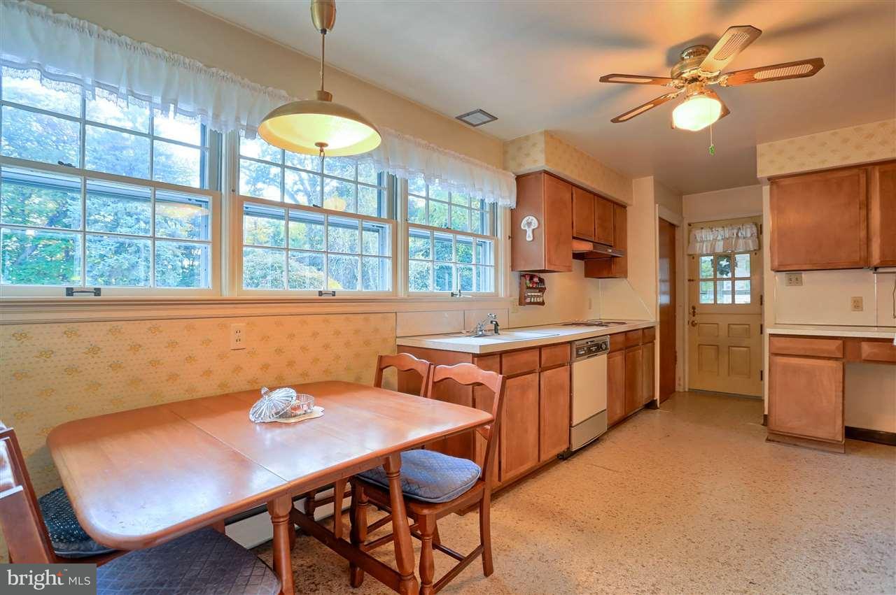 805 Witmer Road York, PA 17402 - Photo 10 of 23 Gallery Image 10