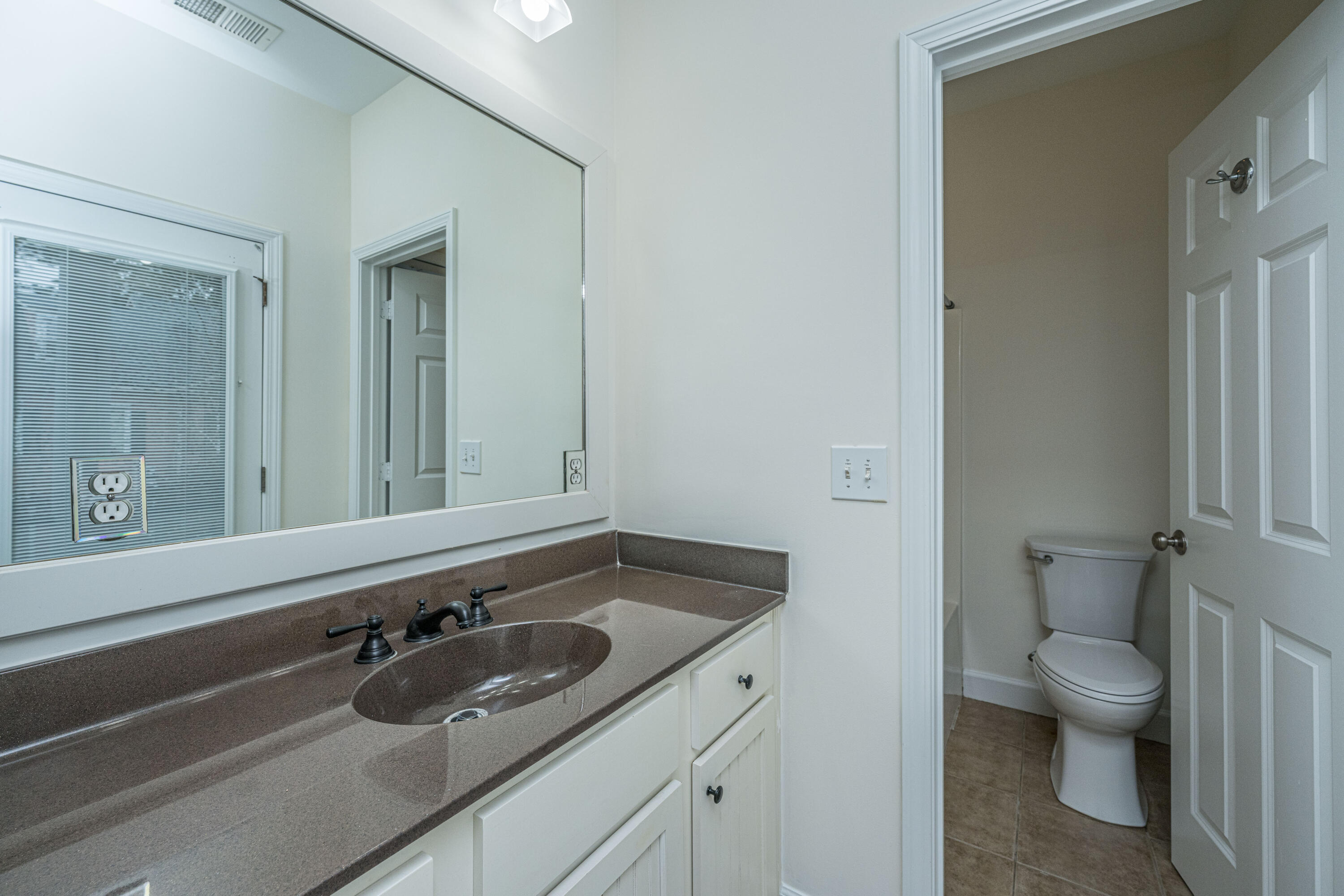 2445 Kings Gate Lane Mount Pleasant, SC 29466 - Photo 25 of 45 2445KingsGateLn027