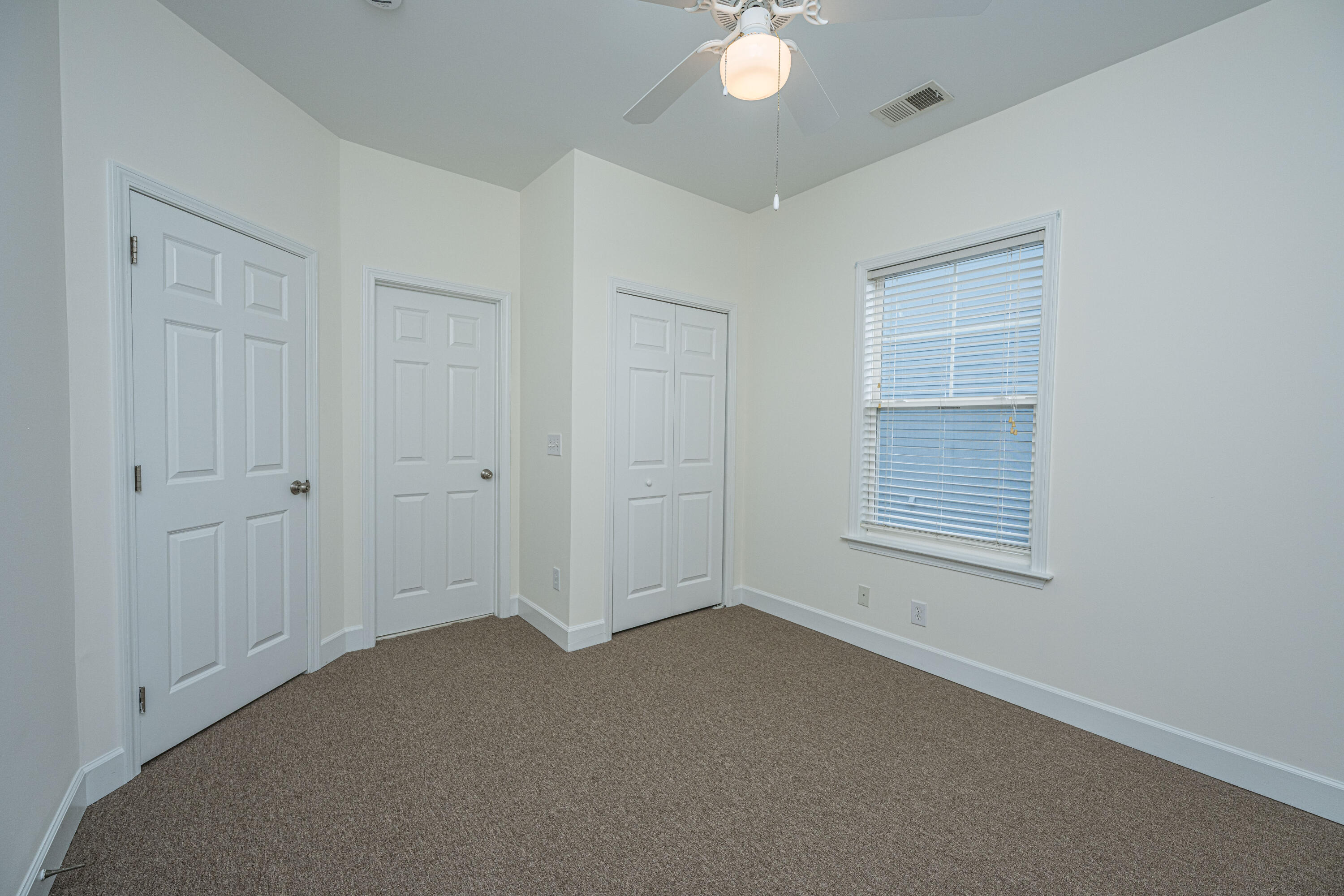 2445 Kings Gate Lane Mount Pleasant, SC 29466 - Photo 33 of 45 2445KingsGateLn035