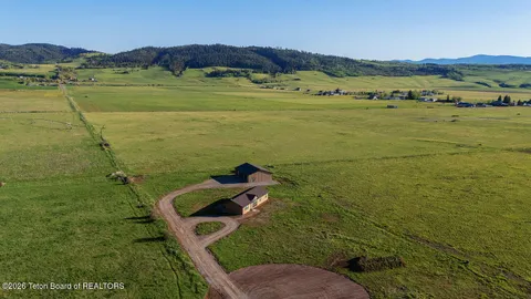 $835,000 | 184 Buttercup Lane, Bedford, WY 83112