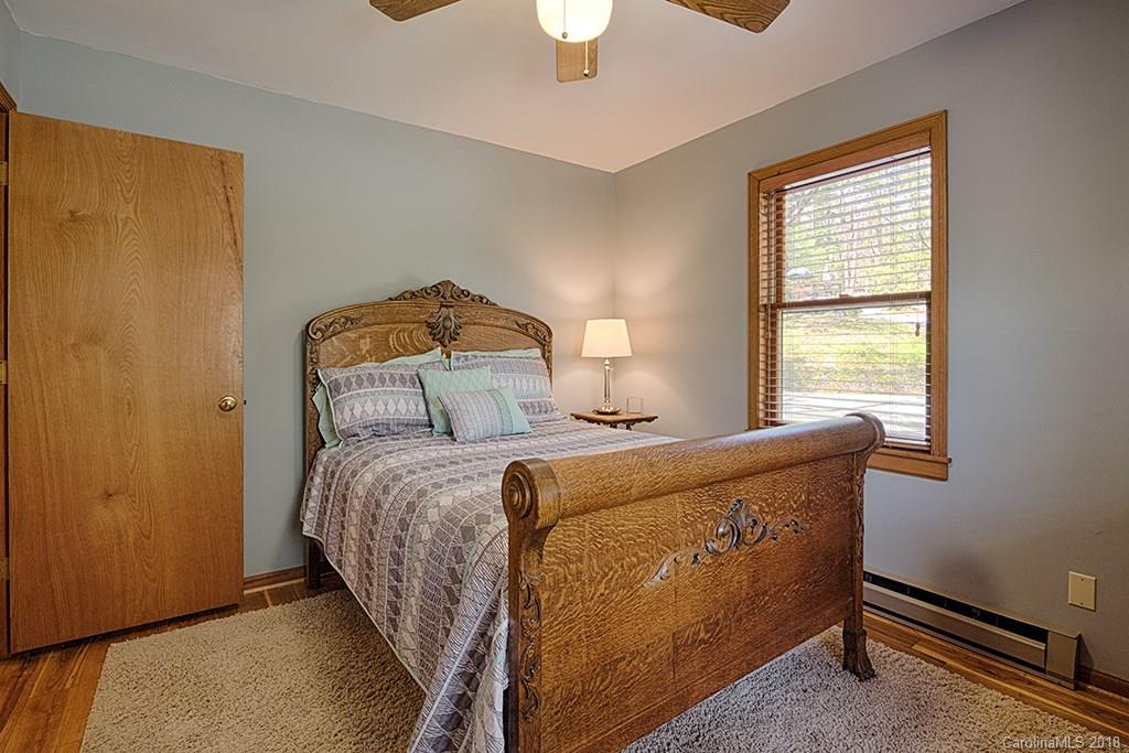 509 Kilgore Road Waynesville, NC 28785 - Photo 13 of 34