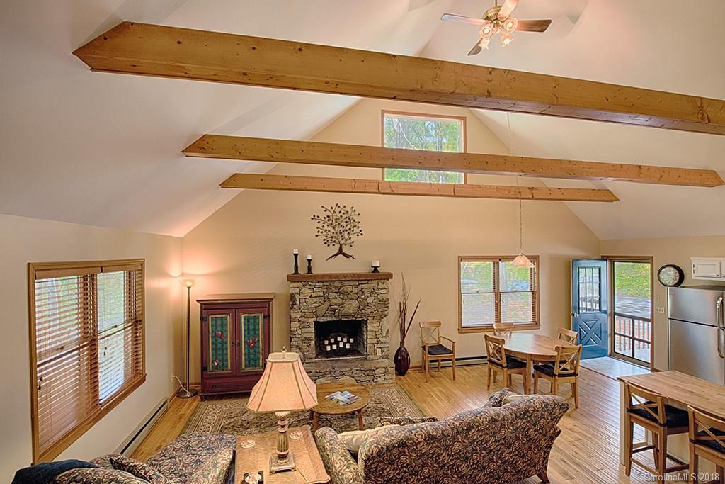 509 Kilgore Road Waynesville, NC 28785 - Photo 3 of 34