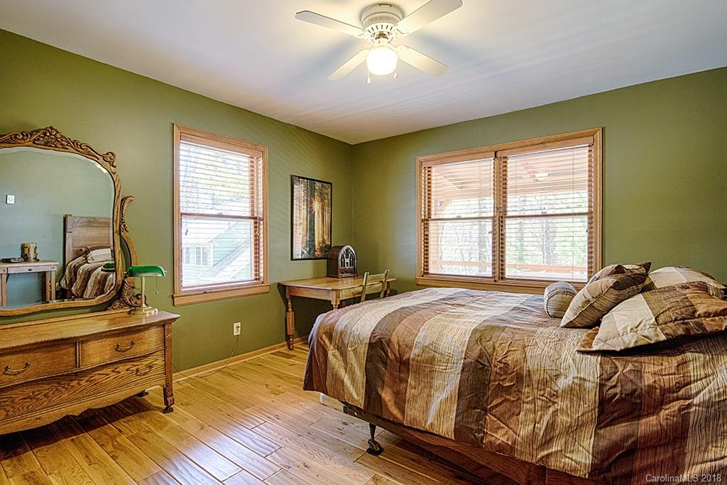 509 Kilgore Road Waynesville, NC 28785 - Photo 10 of 34