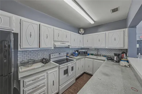 $145,000 | 801 83rd Avenue North, Unit 108, St. Petersburg, FL 33702