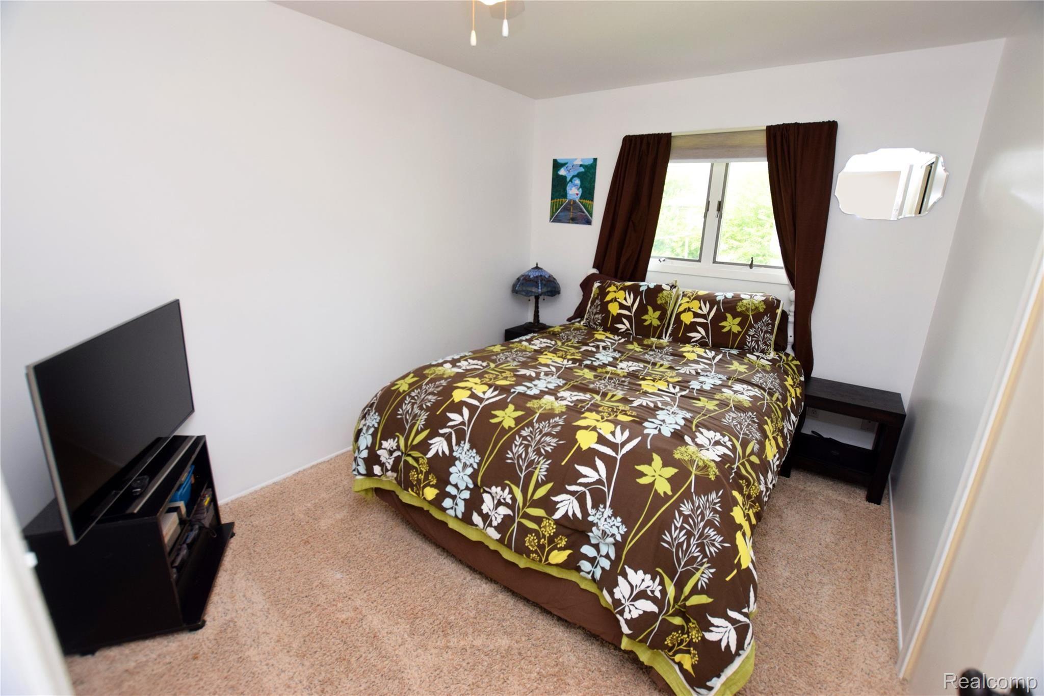 6083 Torrey Road Flint, MI 48507 - Photo 13 of 20 Bedroom 2.JPG