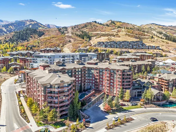 $435,000 | 3000 Canyons Resort Drive, Unit 3301B, Park City, UT 84098