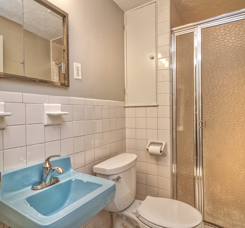 140 Lake Shore Road, Unit 2 Boston, MA 02135 - Photo 9 of 19