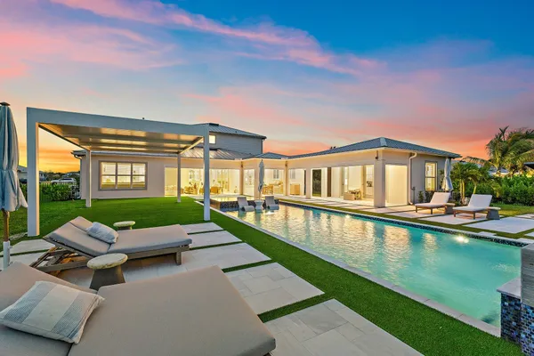 $5,595,000 | 20065 Southeast Bridgewater Drive, Jupiter, FL 33458