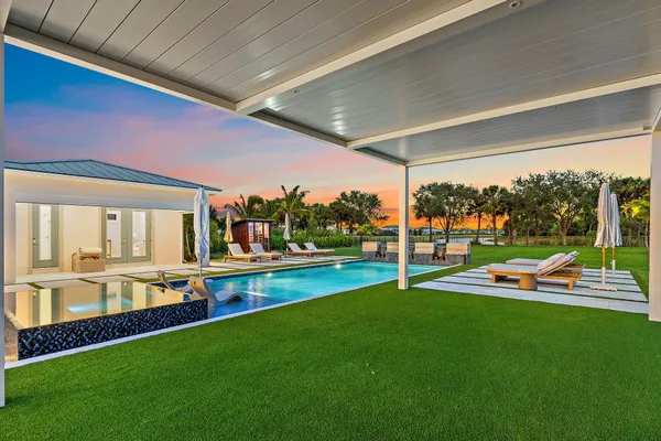 $5,595,000 | 20065 Southeast Bridgewater Drive, Jupiter, FL 33458