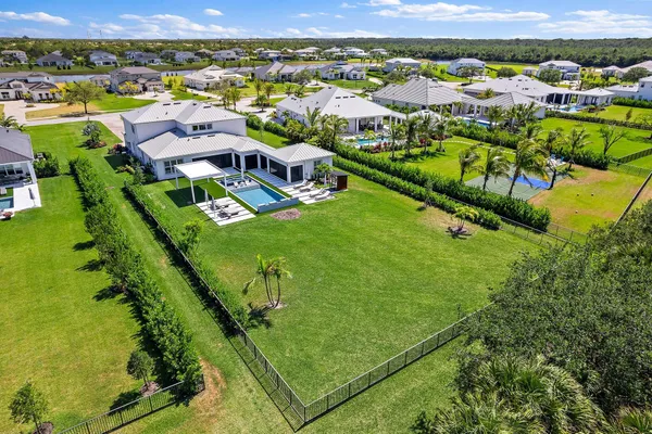 $5,595,000 | 20065 Southeast Bridgewater Drive, Jupiter, FL 33458