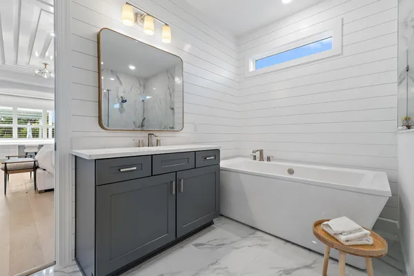 $5,595,000 | 20065 Southeast Bridgewater Drive, Jupiter, FL 33458