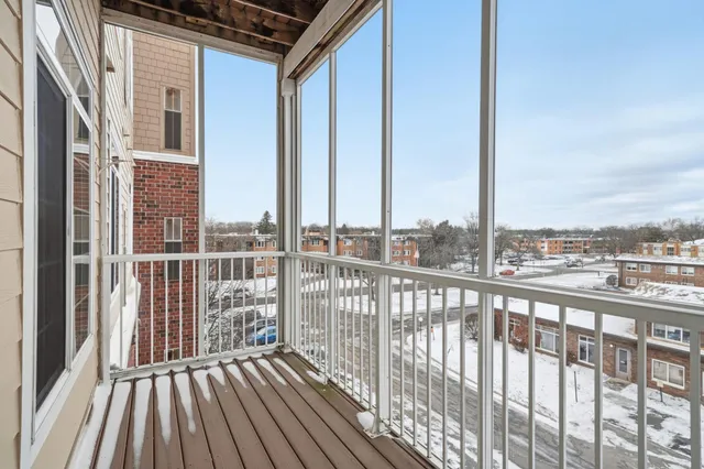 $199,900 | 8200 West 33rd Street, Unit 310, St. Louis Park, MN 55426