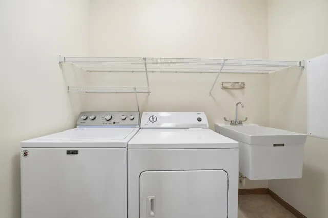 $199,900 | 8200 West 33rd Street, Unit 310, St. Louis Park, MN 55426