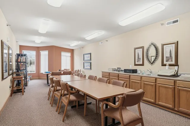 $199,900 | 8200 West 33rd Street, Unit 310, St. Louis Park, MN 55426