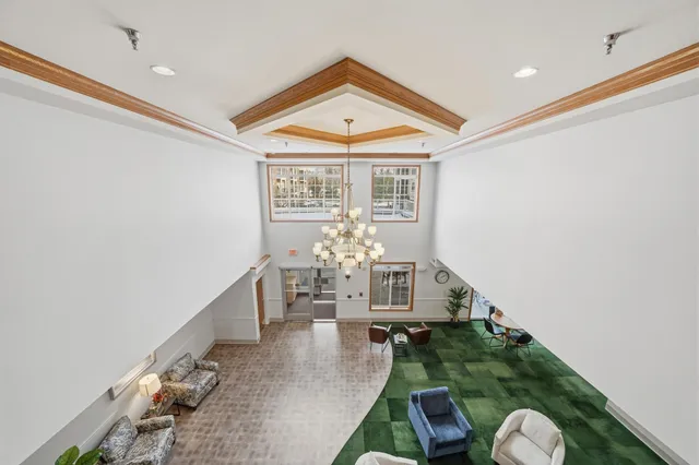 $199,900 | 8200 West 33rd Street, Unit 310, St. Louis Park, MN 55426