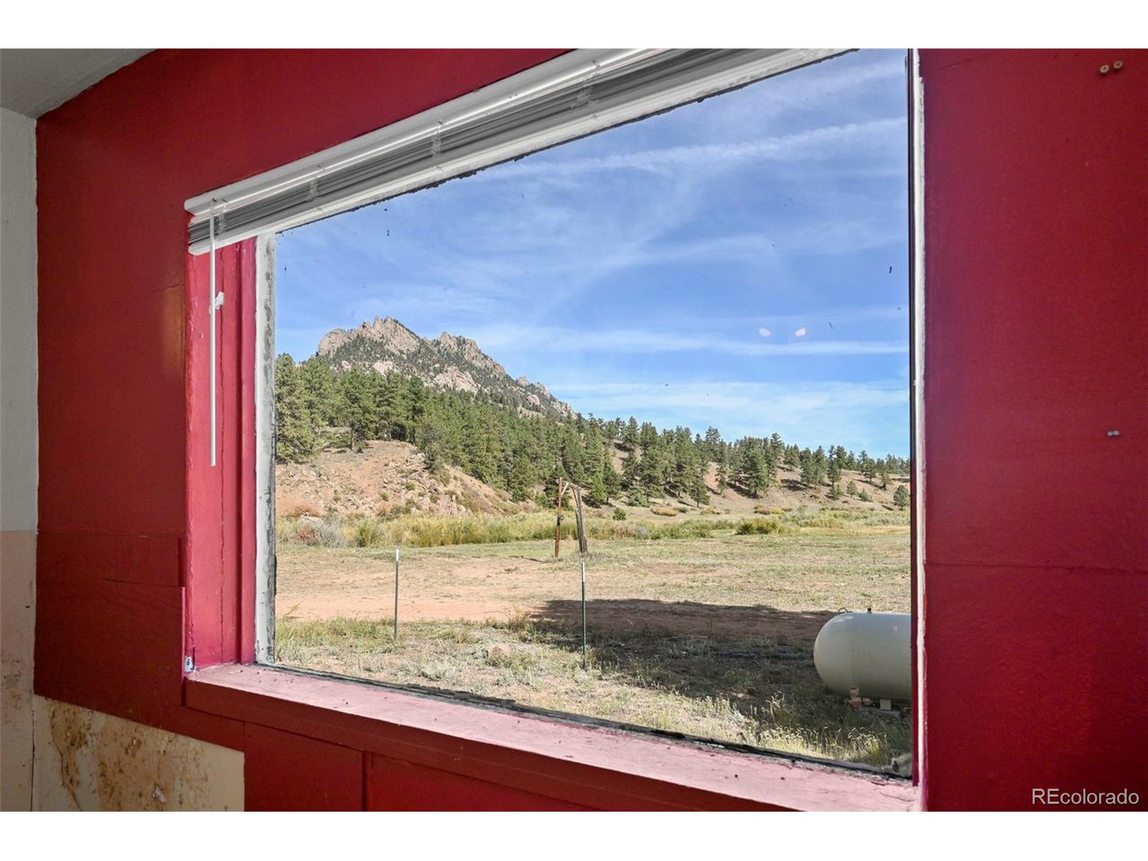 2677 South Platte River Road Sedalia, CO 80135 - Photo 12 of 42 a view of sky from window